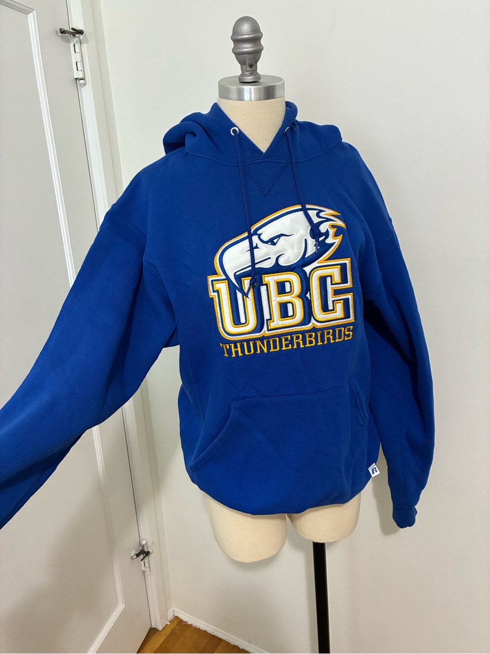 00’s Russel athletics UBC hoodie